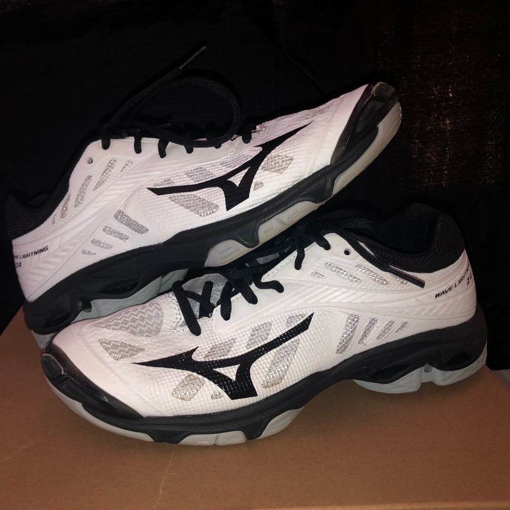 🏐Women’s Mizuno Volleyball shoes